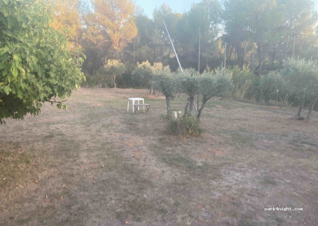 (13100) Le Tholonet - 221 Chemin de la Risante — foto