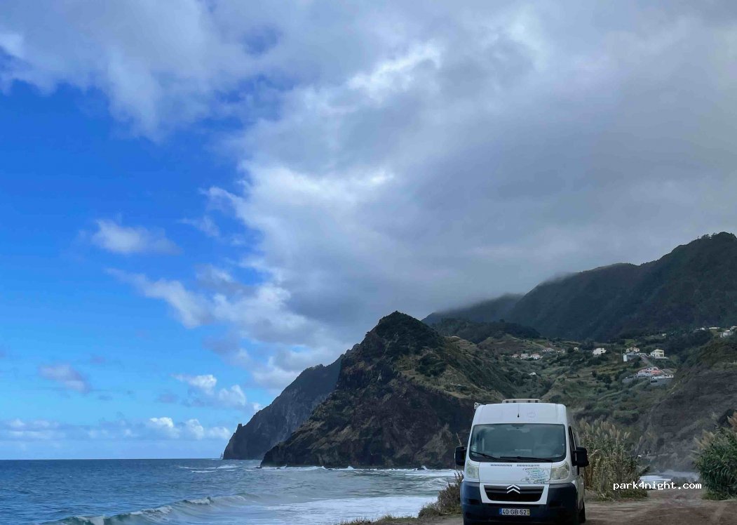 Porto da Cruz - R. da Praia — foto