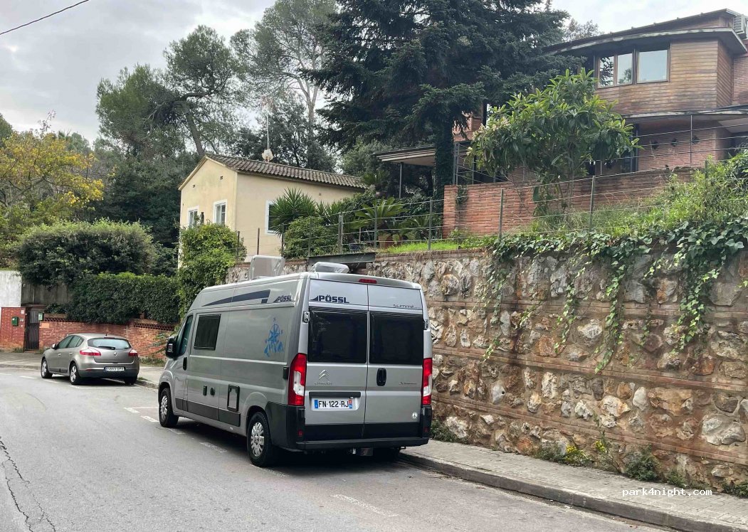 (08198) Sant Cugat del Vallès - 29 Avinguda de l'Estació — foto