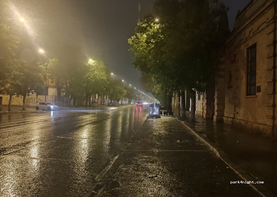 (41012) Sevilla - 15 Avenida de las Razas — foto