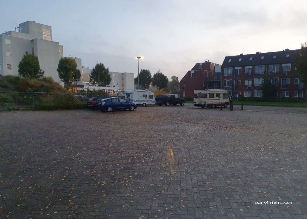 (8917 DD) Leeuwarden - Dirk Zeperweg — foto