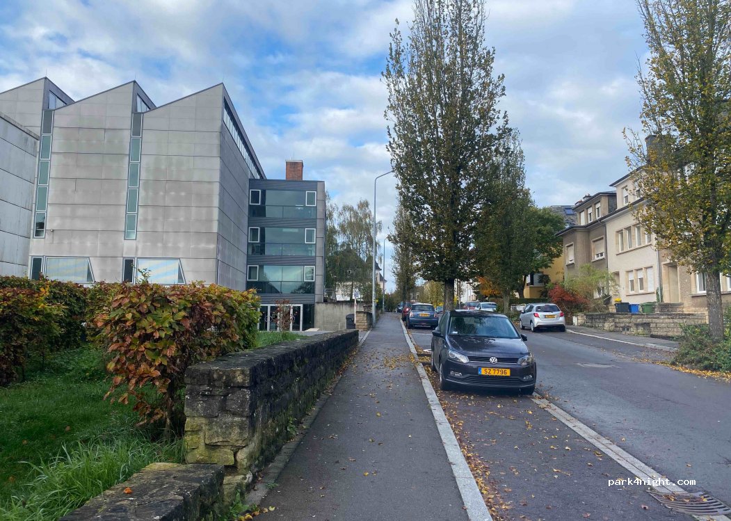 (1469) Luxembourg - 115 Rue Ermesinde — foto
