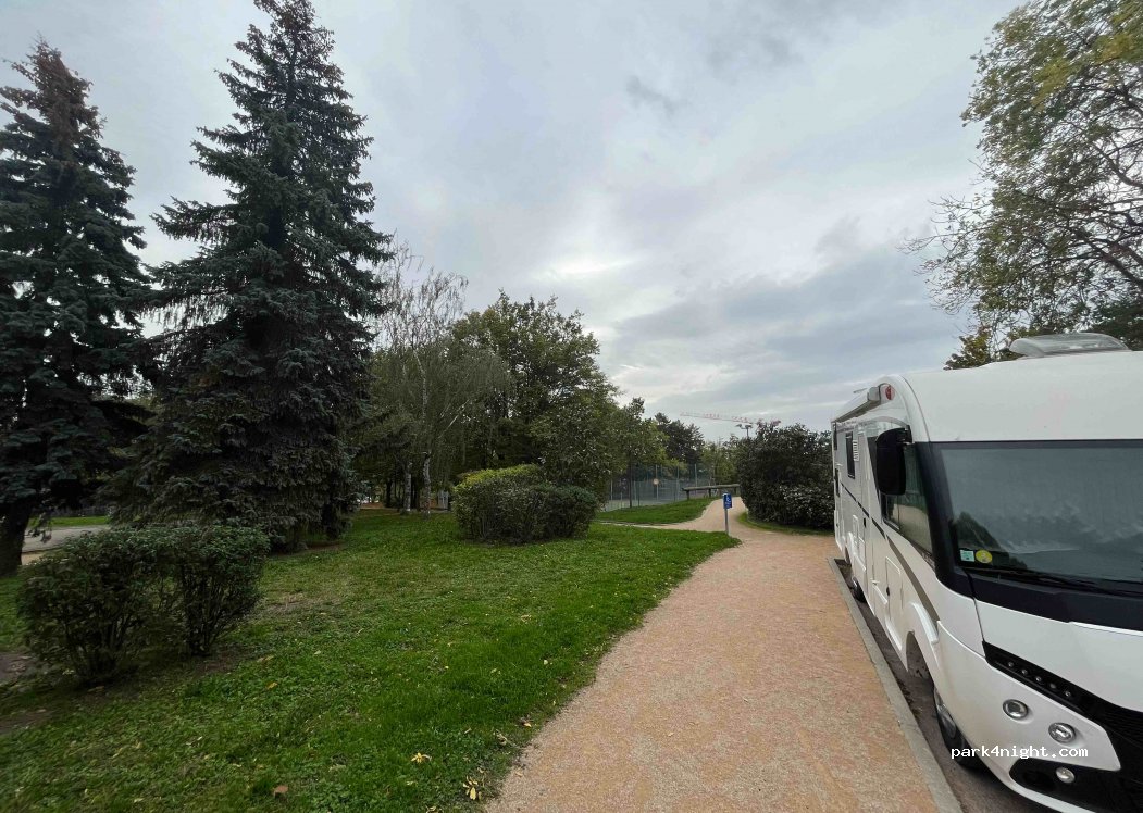 (69570) Dardilly - 64 Allée du Camaïeu — foto 2