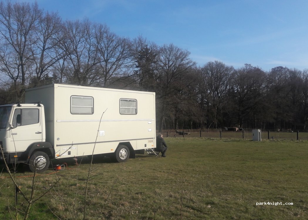 Wohnmobilstellplatz Tierpark Ströhen — foto