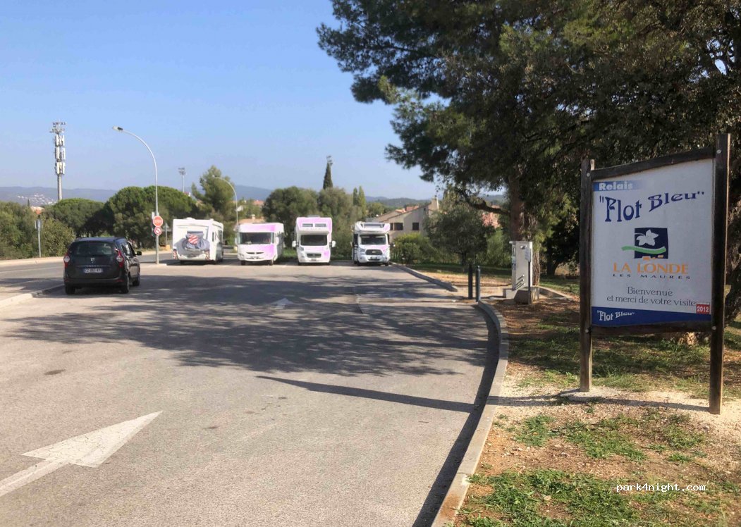 (83250) La Londe-les-Maures - Avenue Henri Matisse — foto