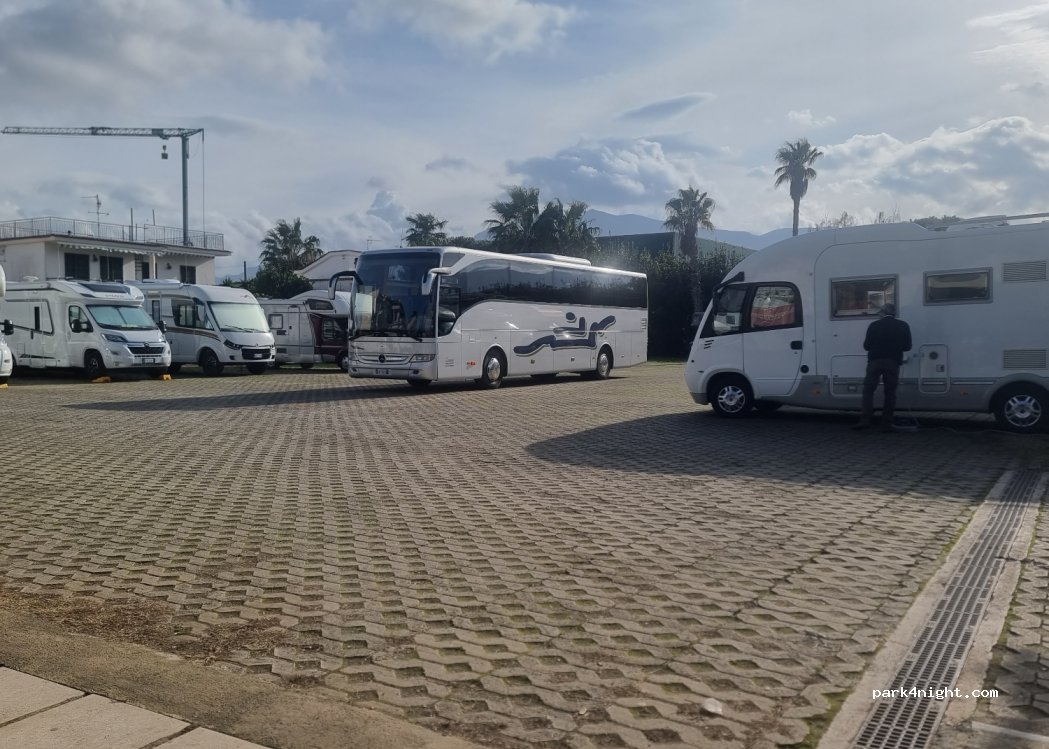 Parcheggio Pompei Zone — foto 3