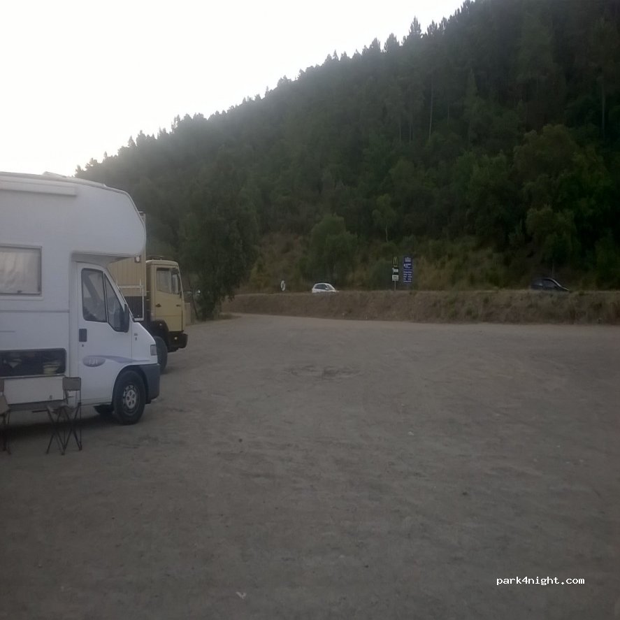 (83440) Tanneron - Route du Lac — foto 2