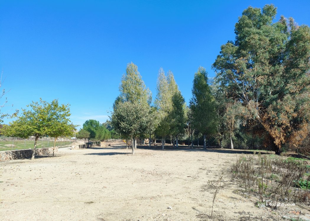 (06410) Santa Amalia - — foto