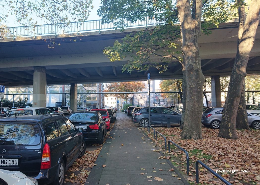(50676) Köln - 1 Koelhoffstraße — foto