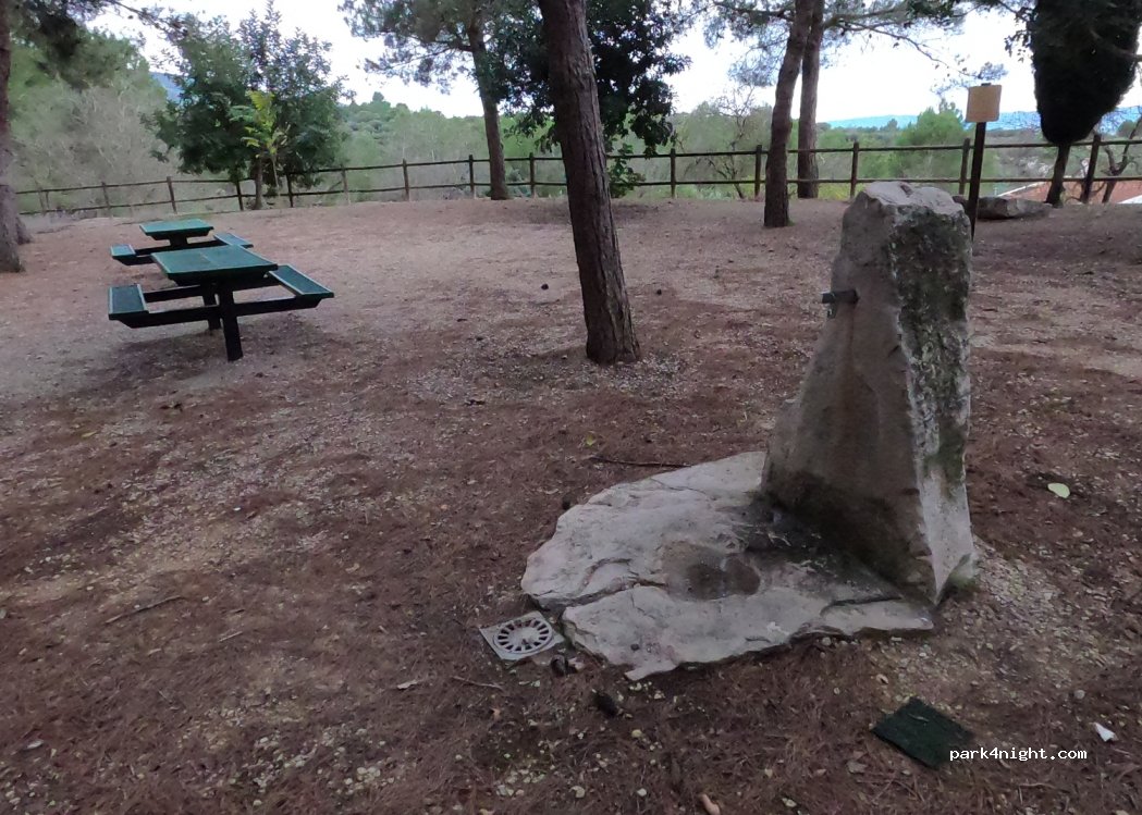 (46843) El Ràfol de Salem - 166 Plaça Poligono 3 — foto