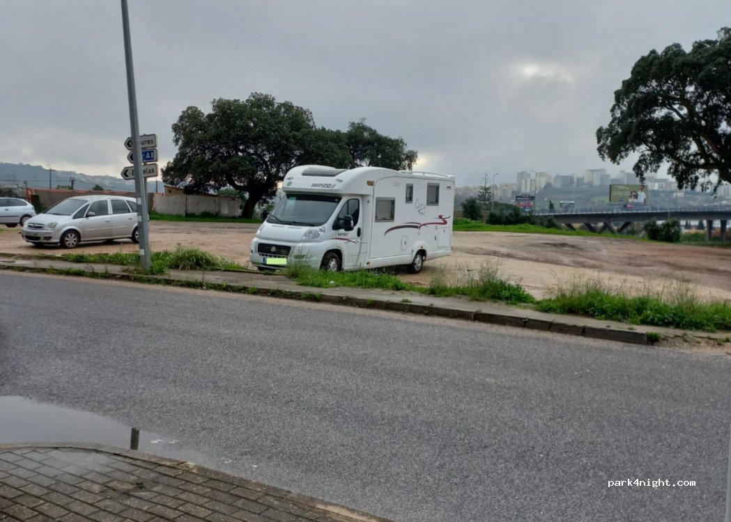 (2670-457) Loures - Avenida Descobertas — foto