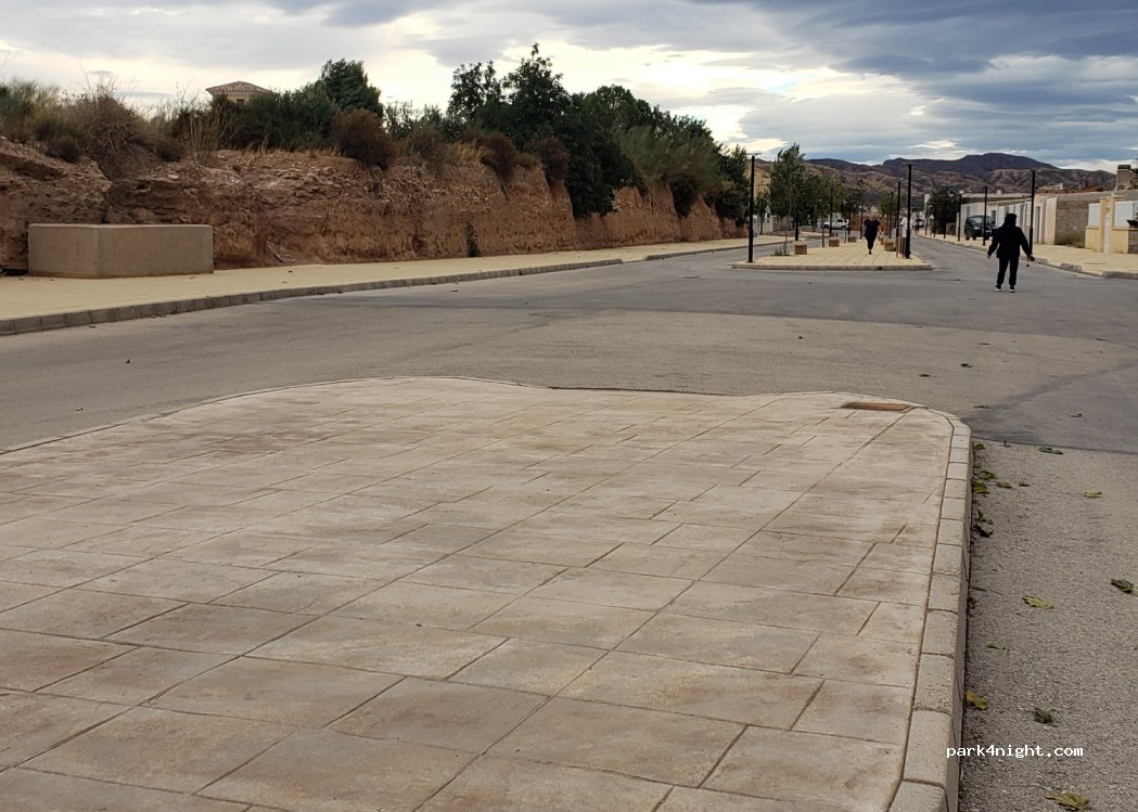 (04815) Cantoria - 81 Calle Estacion — foto