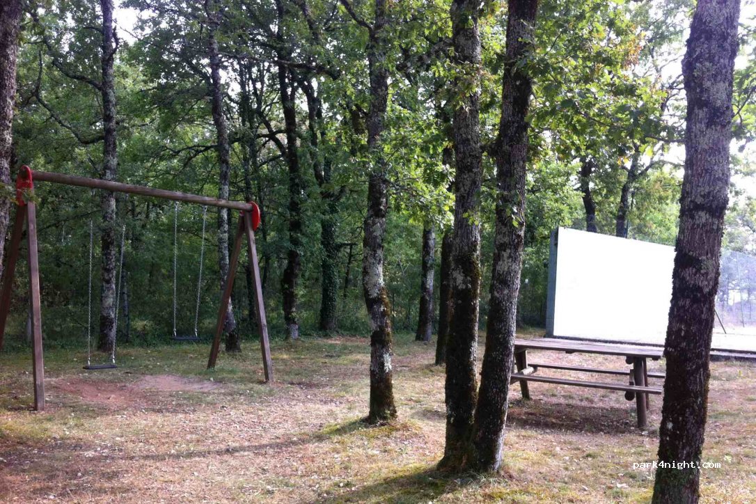 (46090) Cours - Place de Cours — foto 2