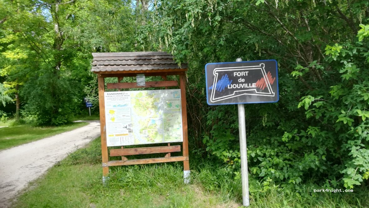 (55300) Apremont-la-Forêt - Chemin des Vozelles — foto