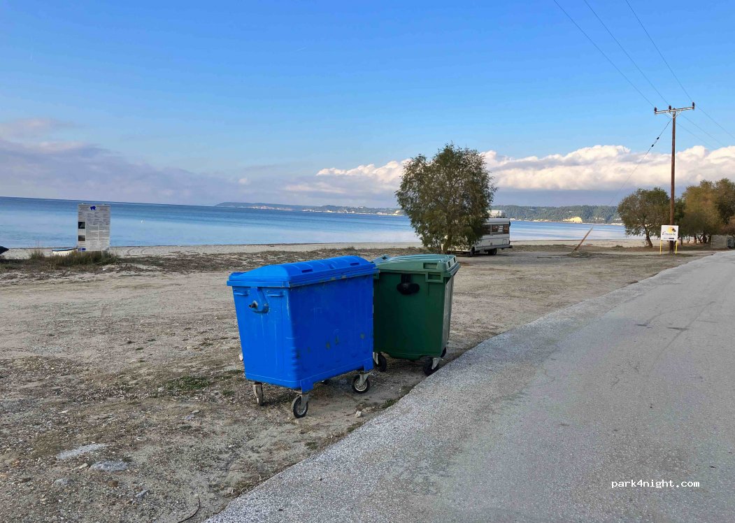 (630 77) Posidi - Unnamed Road — foto