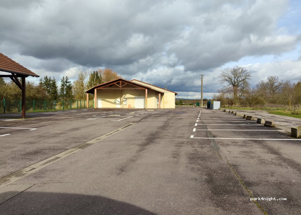(57380) Vahl-lès-Faulquemont - 15 Rue Principale — foto