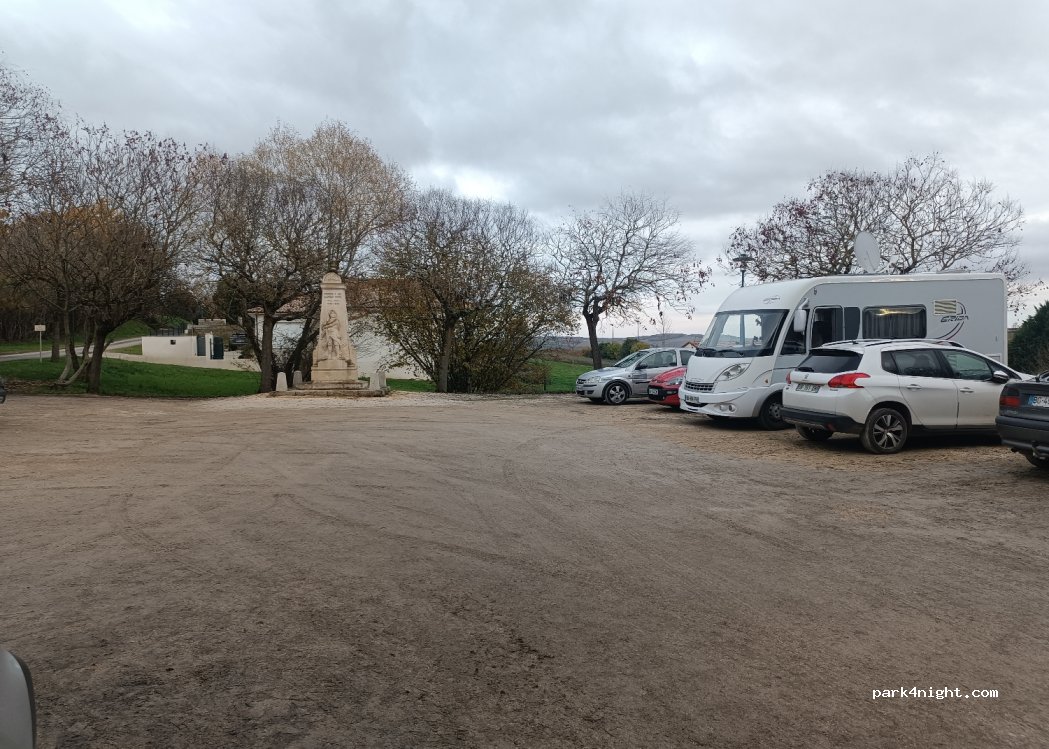 (32340) Gimbrède - Lot. le Mûrier — foto