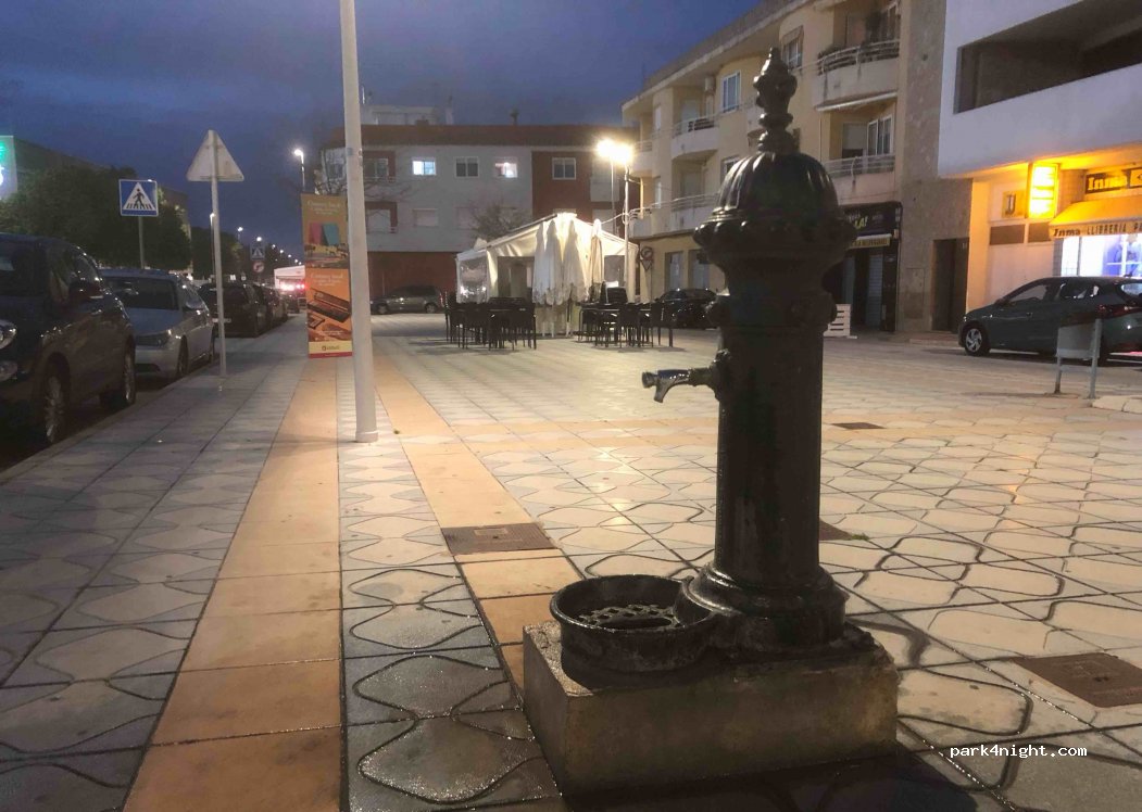 (46713) Bellreguard - 12 Ronda dels Esports — foto