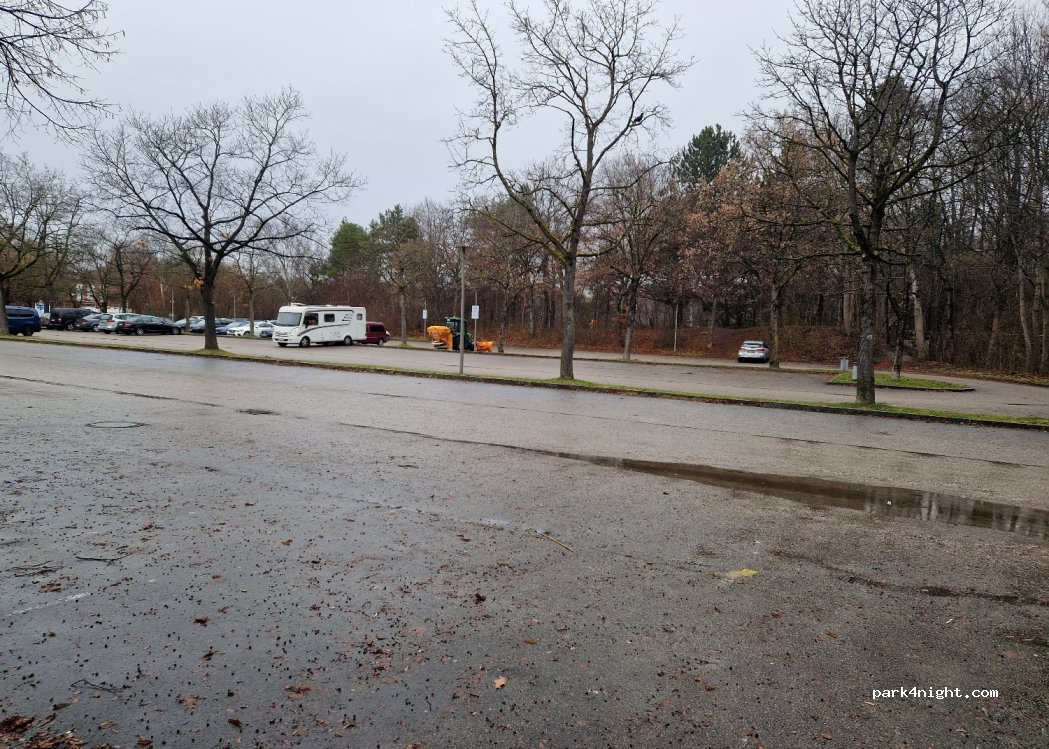 (81735) München - Staudingerstrasse — foto