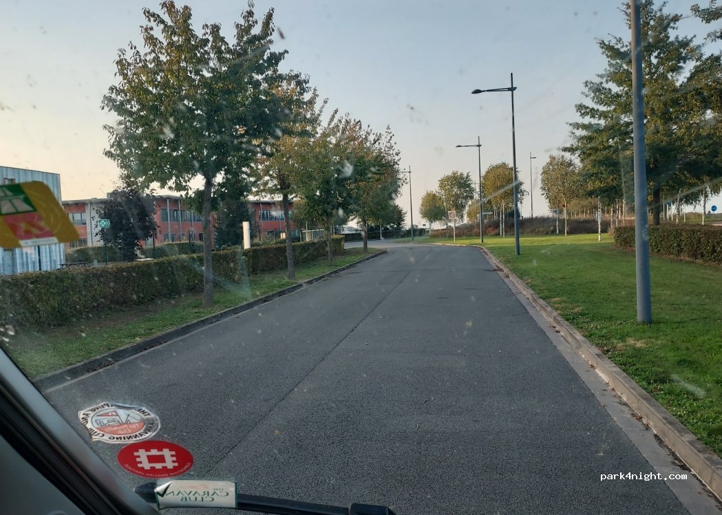 (02000) Barenton-Bugny - Rue Pierre-Gilles de Gennes — foto
