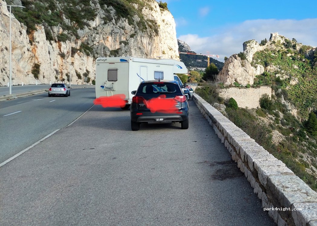 (06360) Èze - 795 Moyenne Corniche — foto