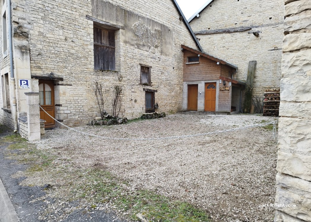 (52120) Laferté-sur-Aube - 4 Rue du Général de Gaulle — foto