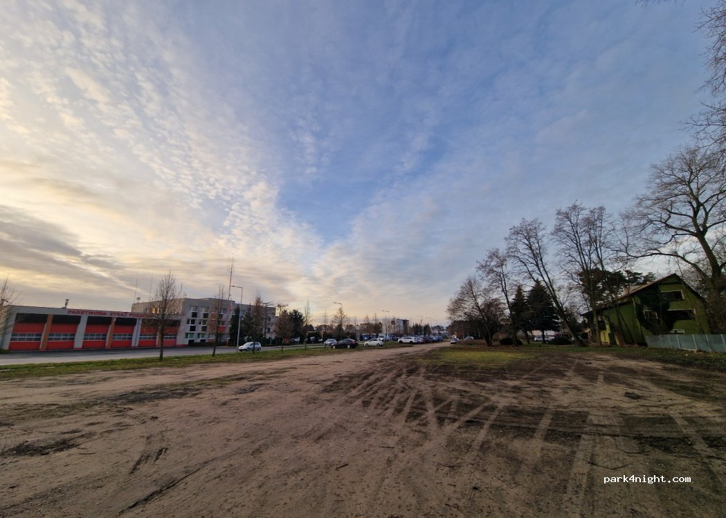 (64-100) Leszno - 13 Strzelecka — foto