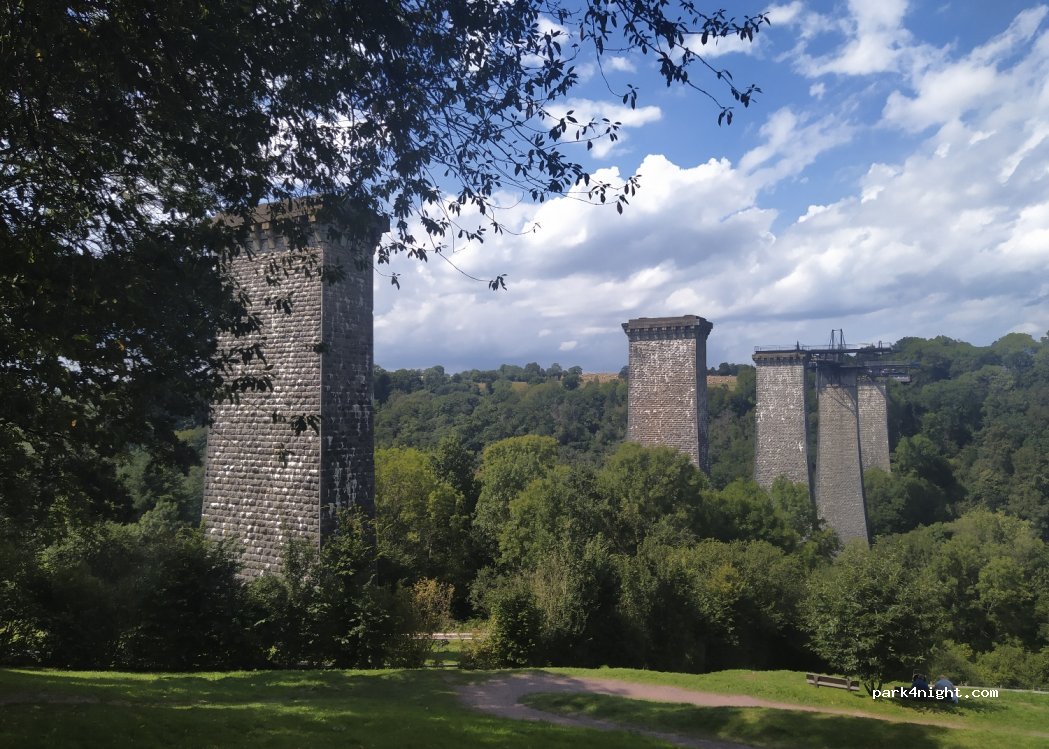 (14350) Souleuvre en Bocage - Champ Meslier — foto