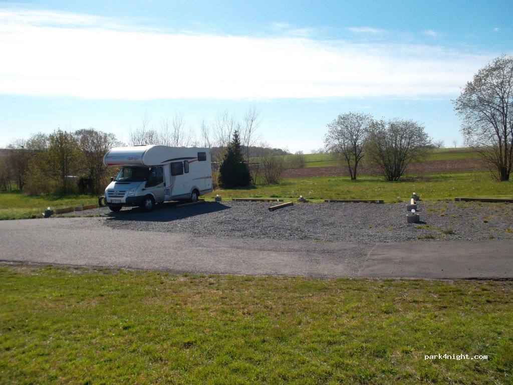 (34626) Neukirchen - Ortsstrasse 6 — foto