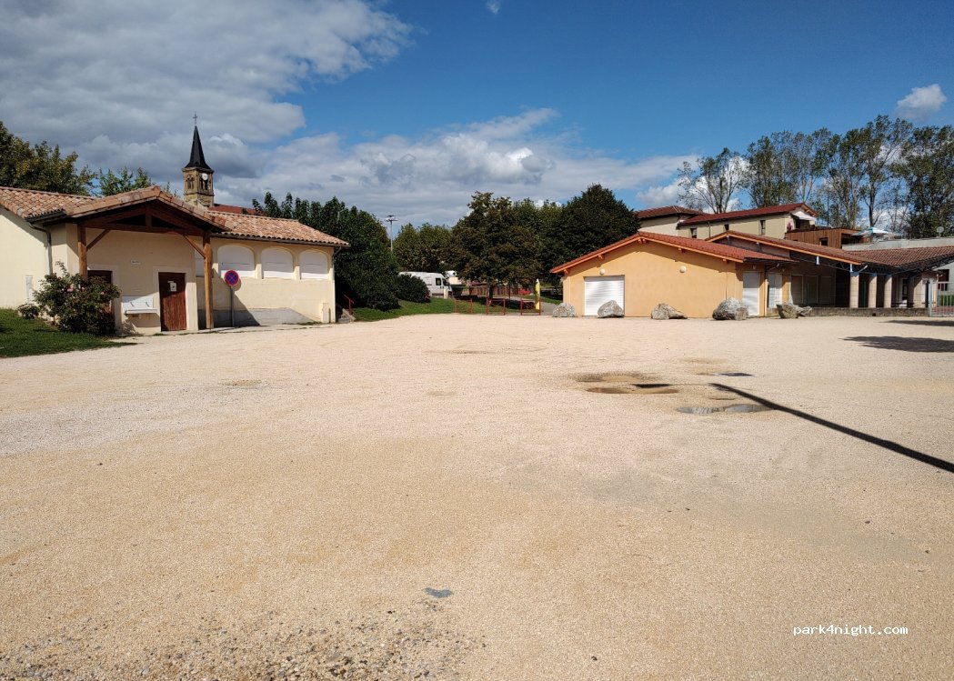 (26260) Marges - 120 Le Village — foto