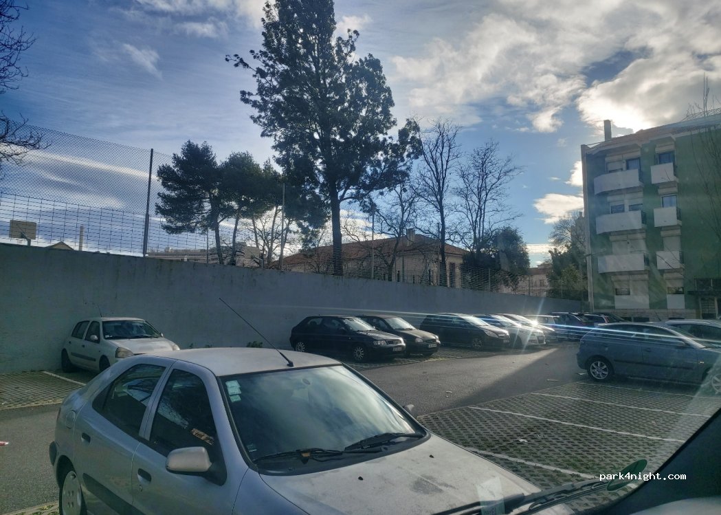 (1700-111) Lisboa - 112 Avenida do Brasil — foto