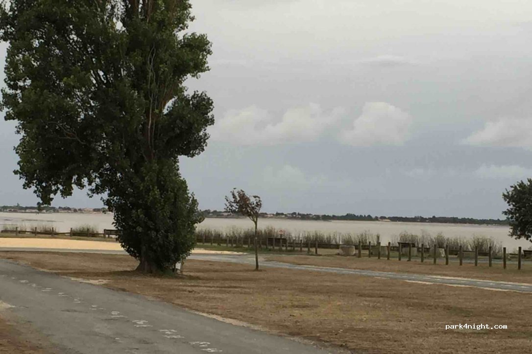 (17450) Fouras - Esplanade du Sémaphore — foto