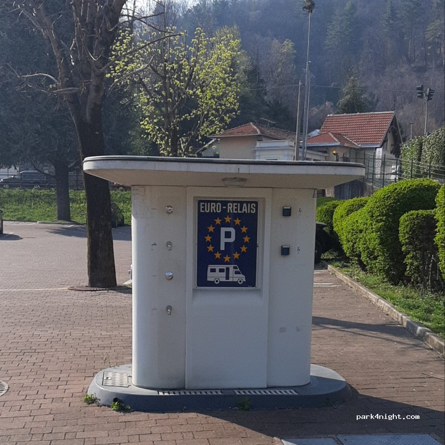 Parcheggio Camper Varallo — foto 2
