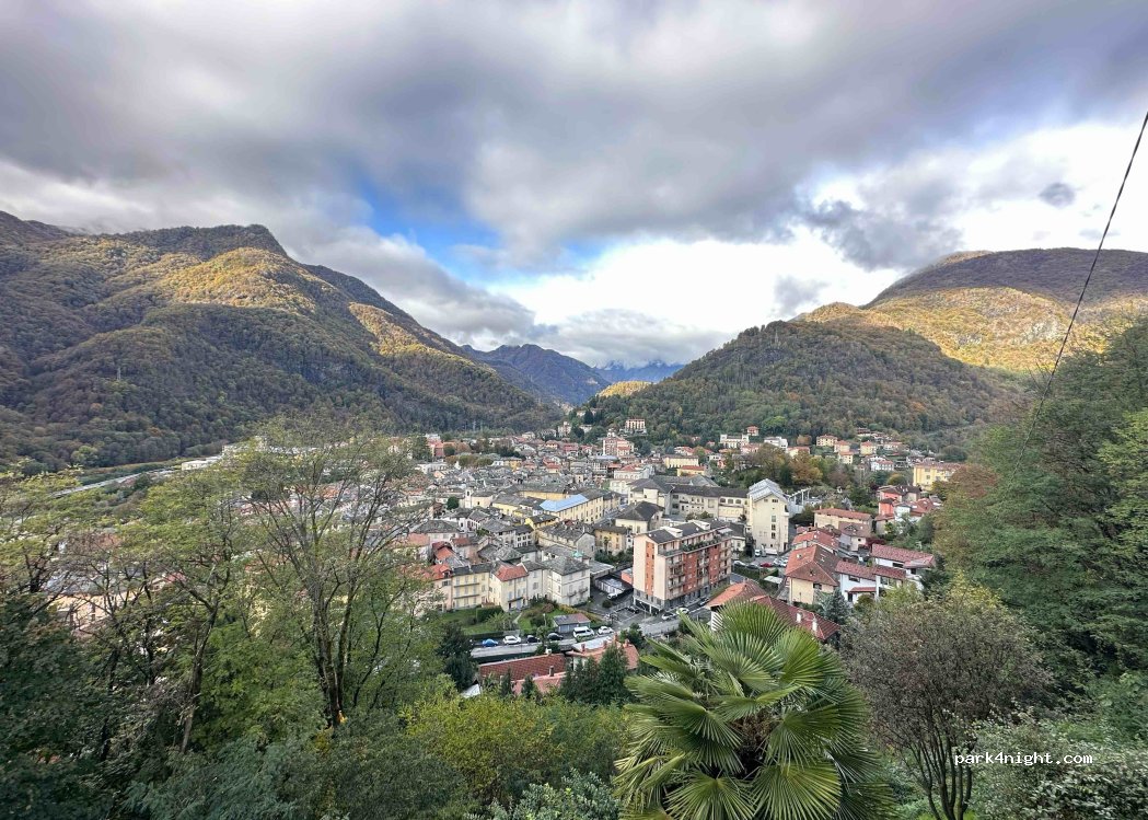 Parcheggio Camper Varallo — foto 4