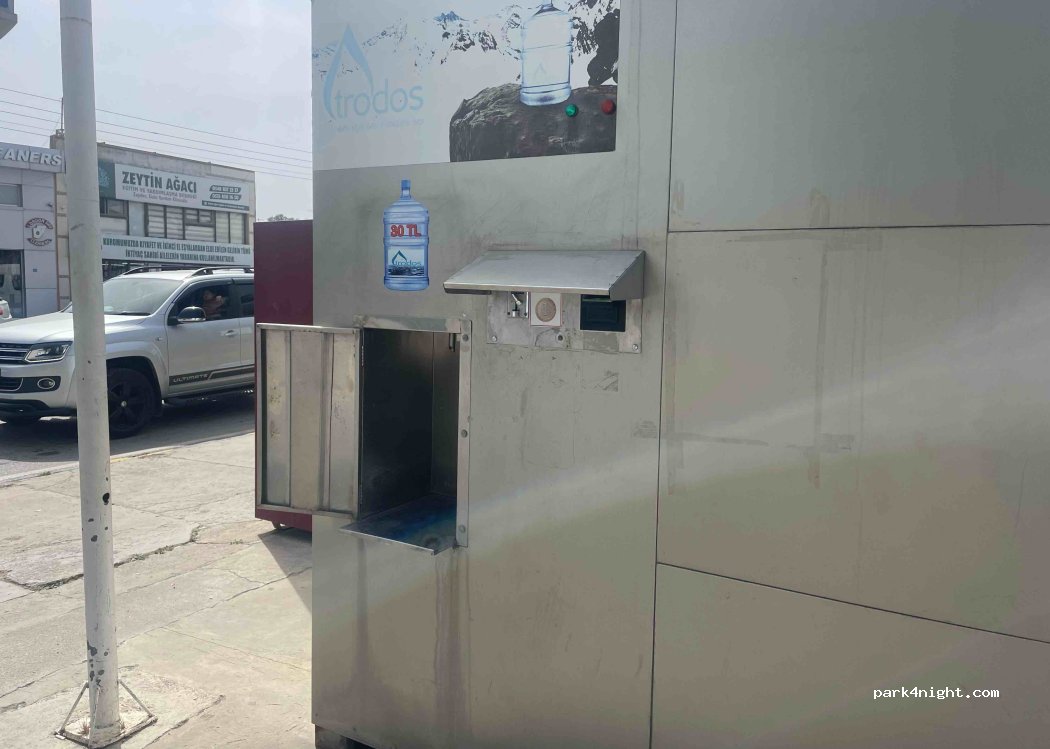 Lefkoşa - Abdi İpekçi Caddesi — foto