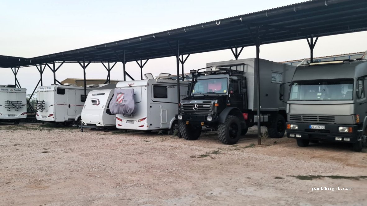 Rolling Turtles RV Park — foto
