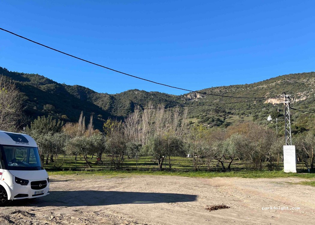 (11688) Zahara de la Sierra - Unnamed road — foto