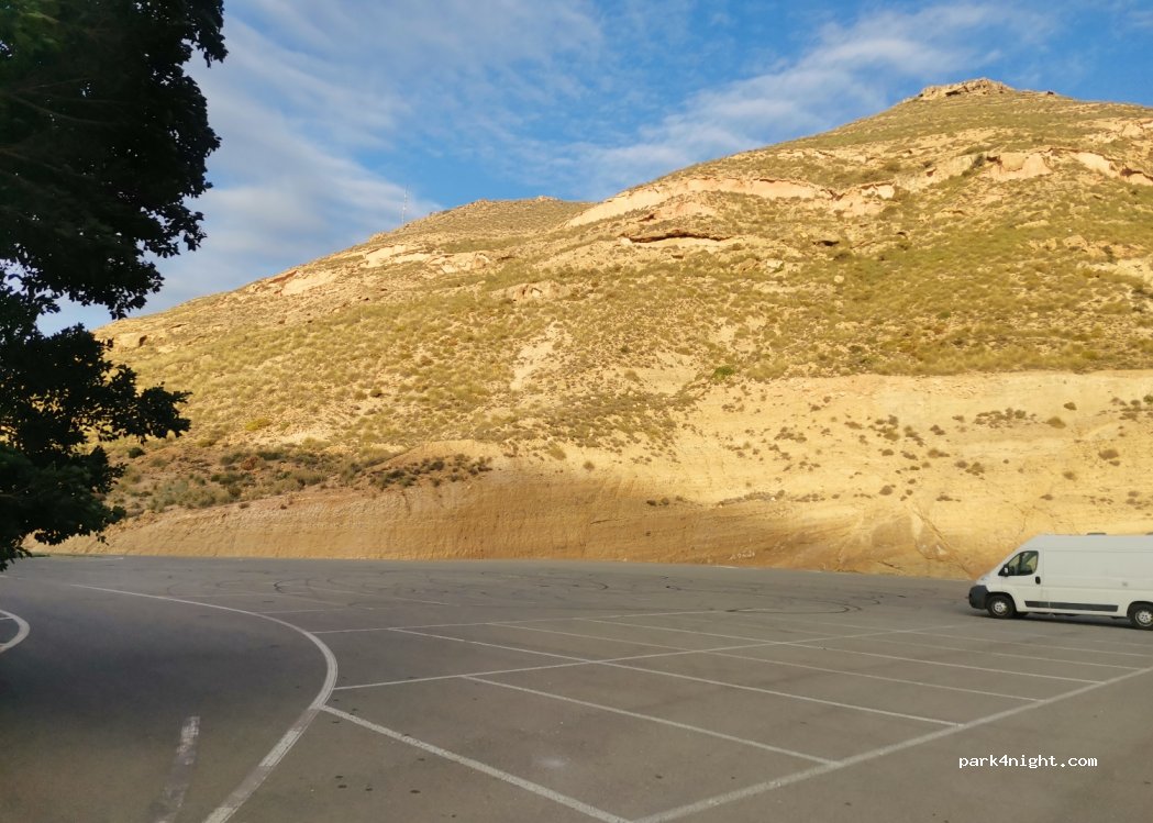 (04738) Vícar - Unnamed Road — foto