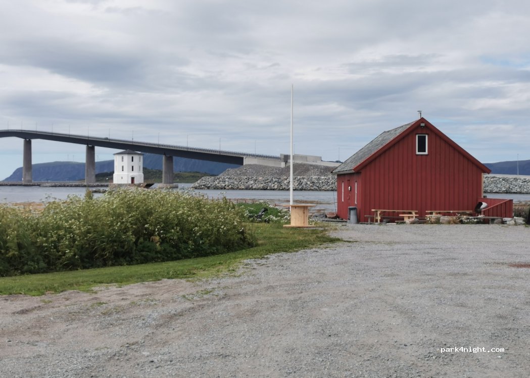 (6280) Søvik - 1090 Hildrestrandvegen — foto
