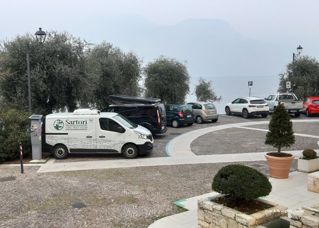 (37010) Brenzone sul Garda - 12 Via XX Settembre — foto