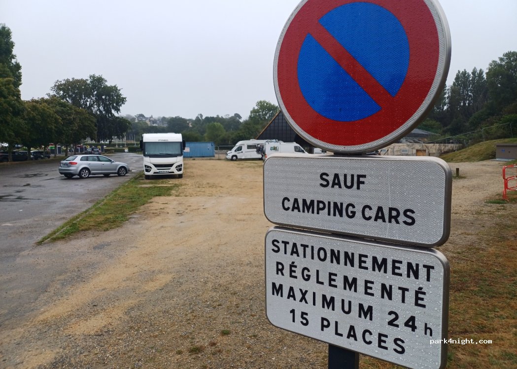 (29660) Carantec - 2 Square du Grand Saconnex — foto