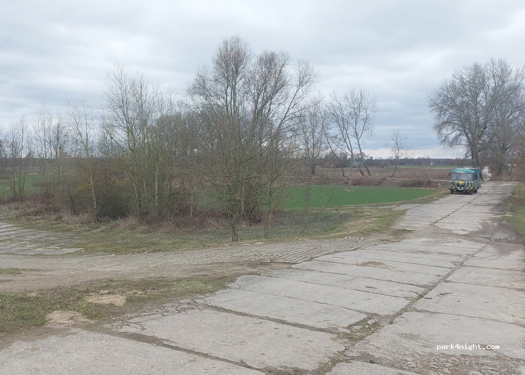(09-522) Nowy Troszyn - Unnamed Road — foto