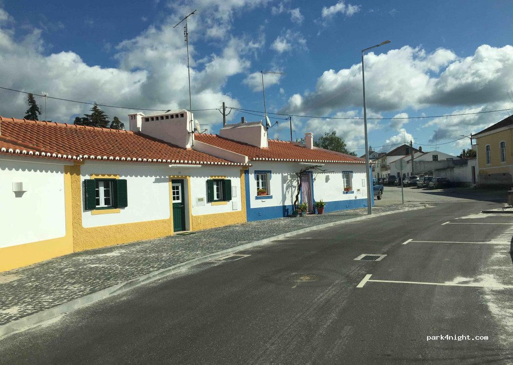 (7100-684) Veiros - 17 Largo 25 de Abril — foto