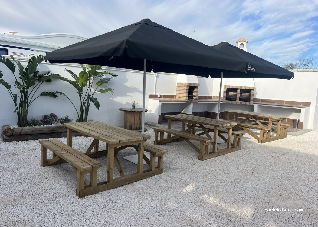 Área autocaravanas Camper Park conil renting — foto