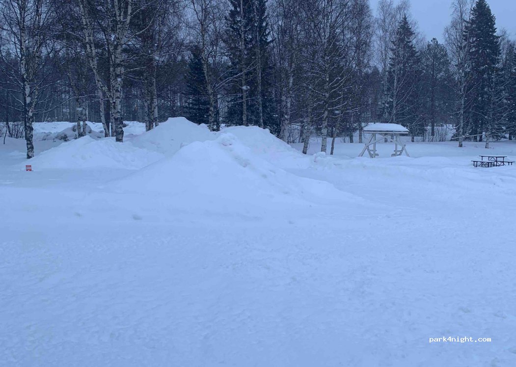 Hotel & Camping Yöpuu — foto