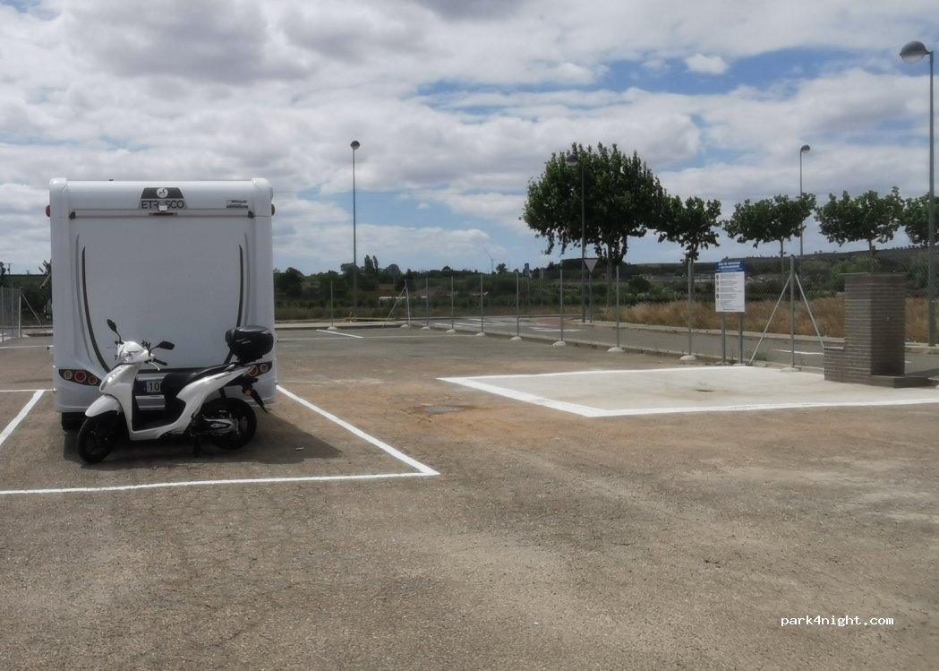 (31590) Castejón - 3 Camino Cementerio — foto 4