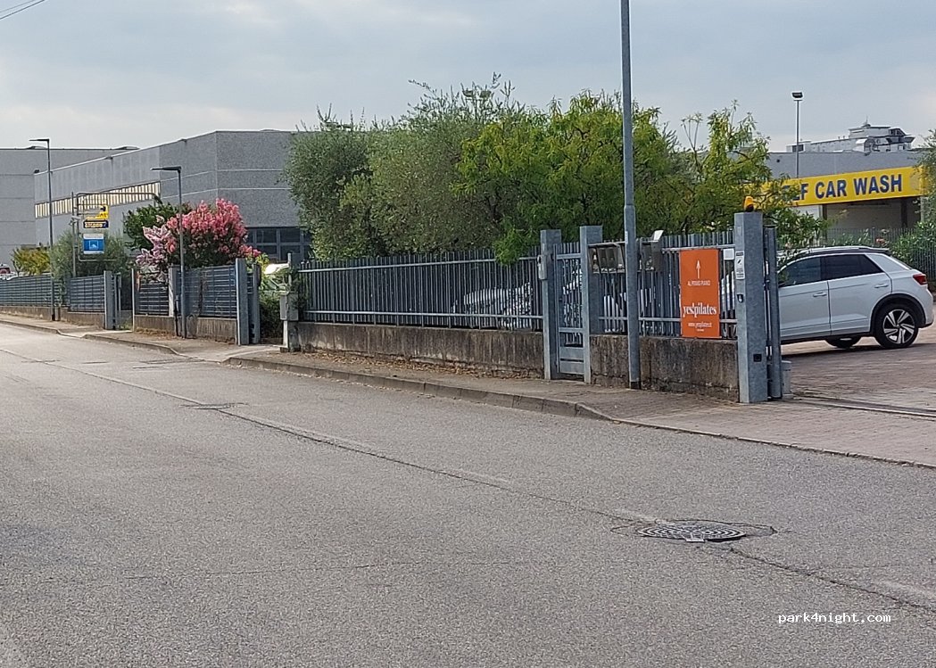 (37019) Peschiera del Garda - 25 Via Marco Biagi — foto 3
