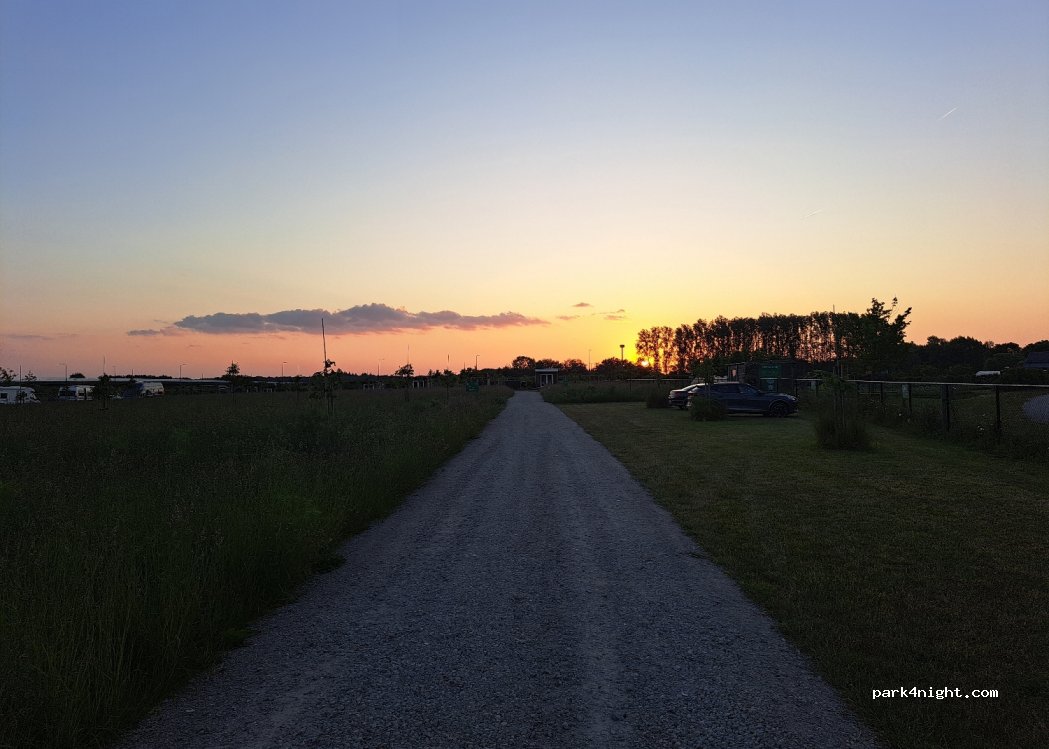De Weitens & camper plaatsen — foto 4