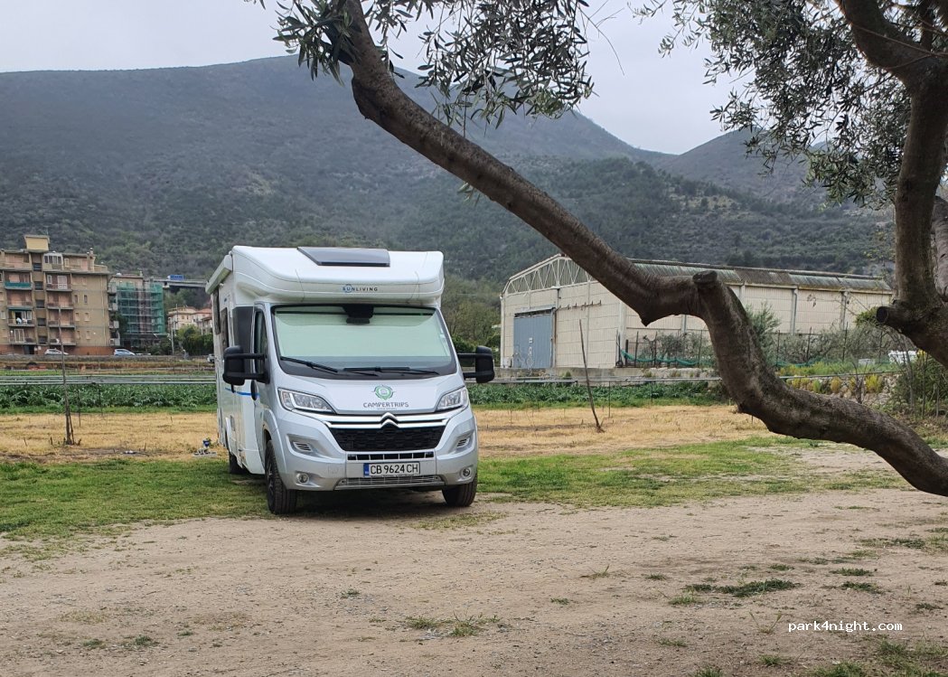 (17052) Borghetto Santo Spirito - 430 Via Po — foto 4