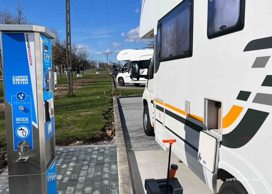 (66-400) Wawrów - 55 Osiedle Bermudy — foto